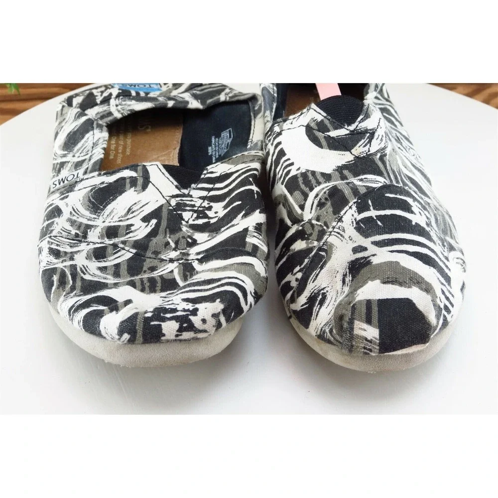 Toms Women Sz 8.5 M Gray Flat‎ Fabric Shoes